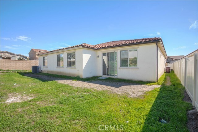 Building Photo - 34899 Windwood Glen Ln