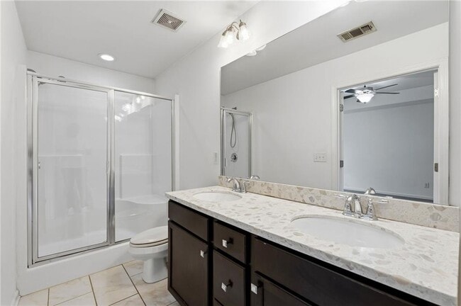 Building Photo - 4987 Longview Walk