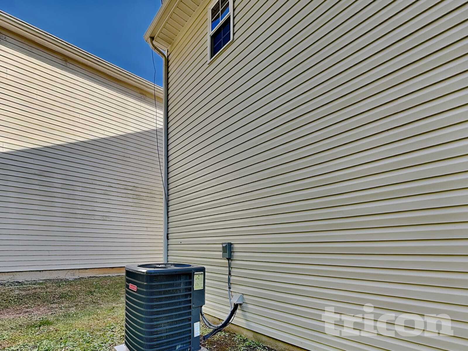 Building Photo - 239 Morning Dew Dr