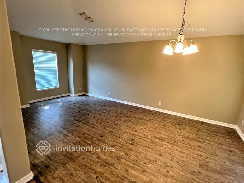 Building Photo - 3619 Briar Run Dr