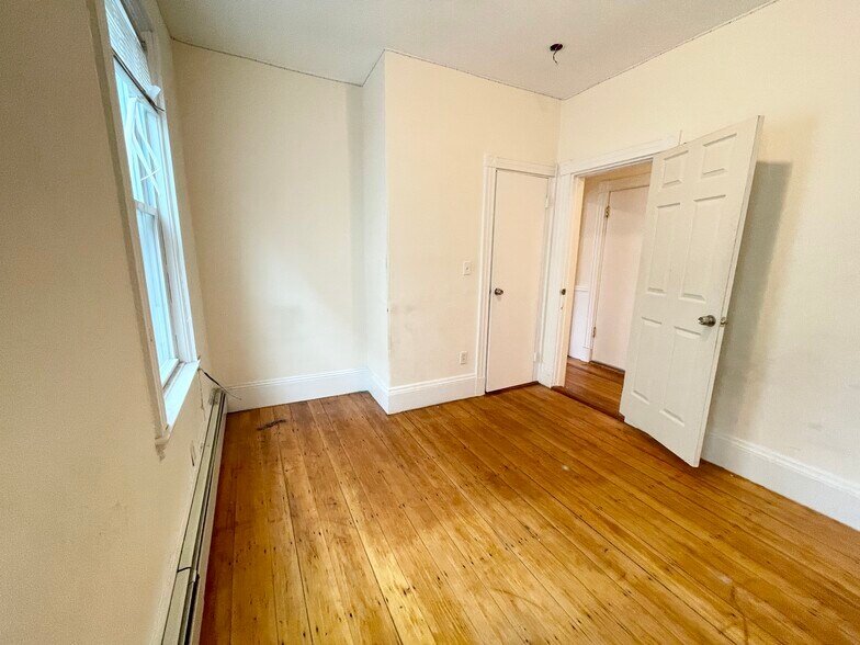 Building Photo - 1 Folsom Ave