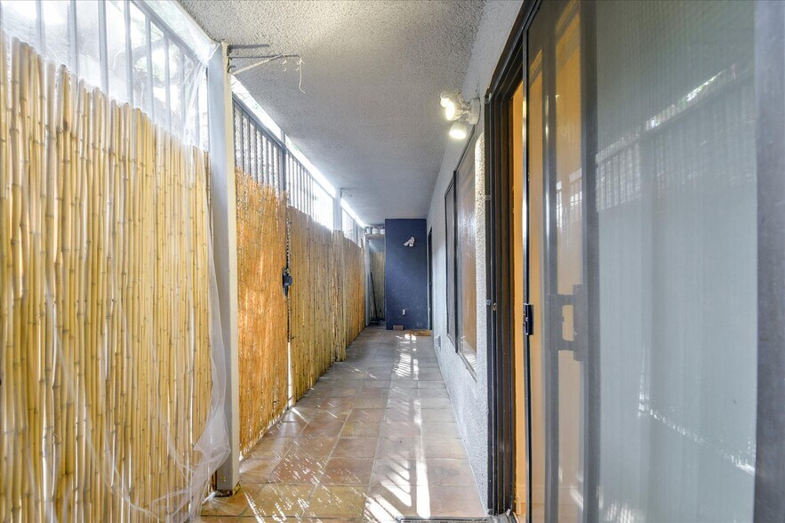 Building Photo - 1940 N Highland Ave