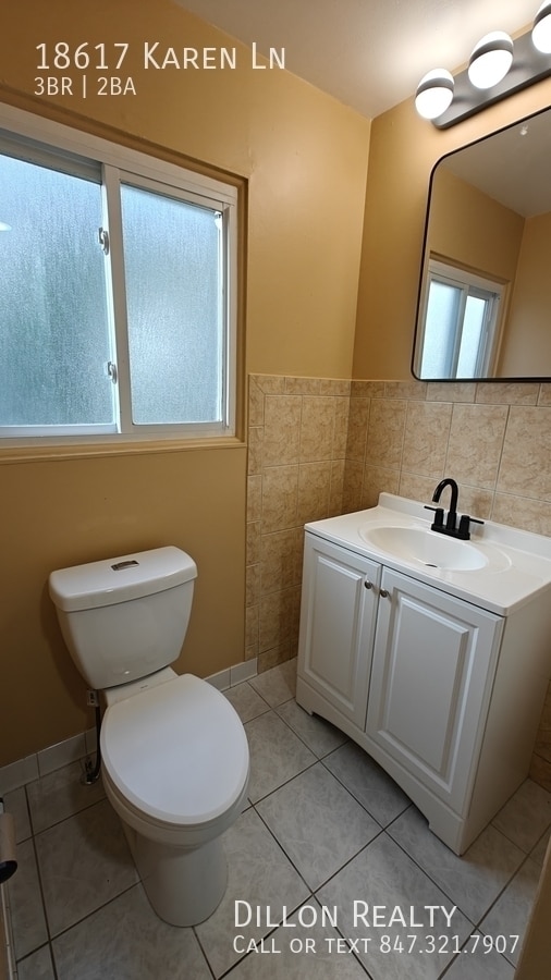 Building Photo - 18617 Karen Ln