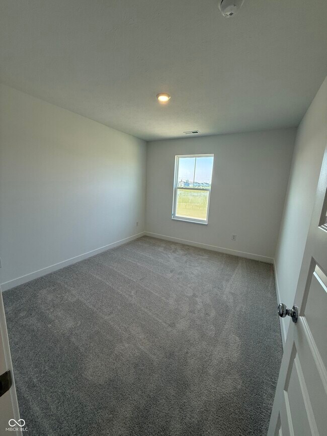 Building Photo - 15310 Swallow Fls Wy