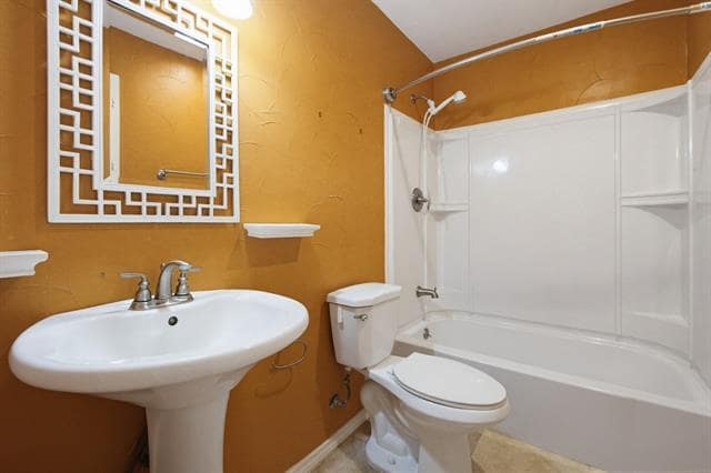 Building Photo - 2127 Tampico Dr