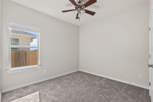 Building Photo - 221 Ancellotta Wy