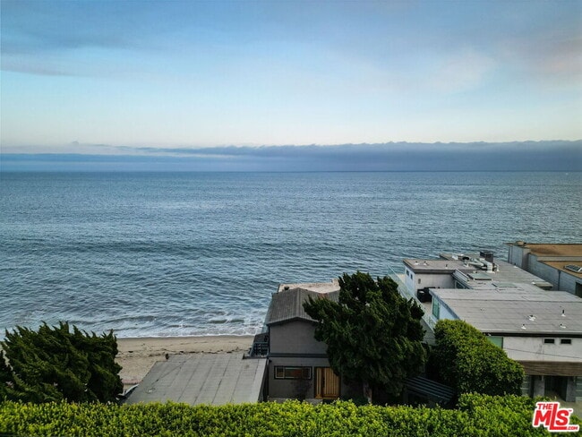 Building Photo - 26044 Pacific Coast Hwy