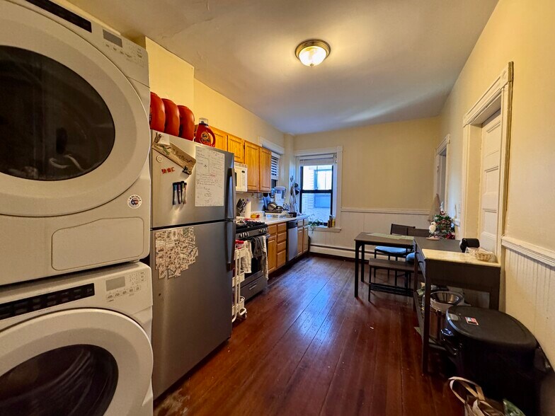 Building Photo - 1512 Tremont St