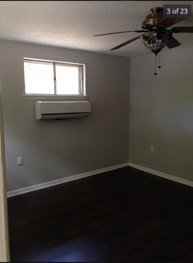 Building Photo - Unit A available for rent
