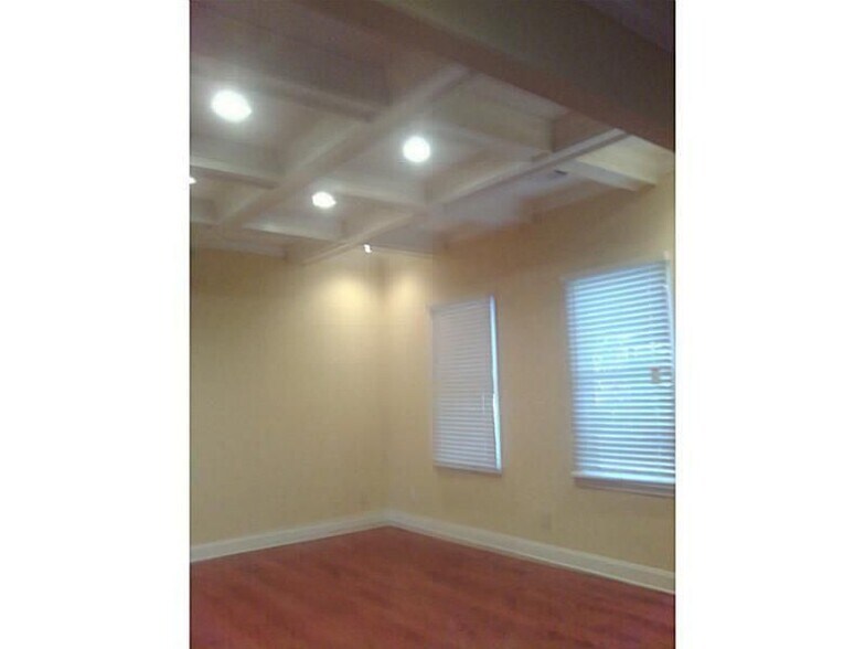 Building Photo - 3296 Myrtle St