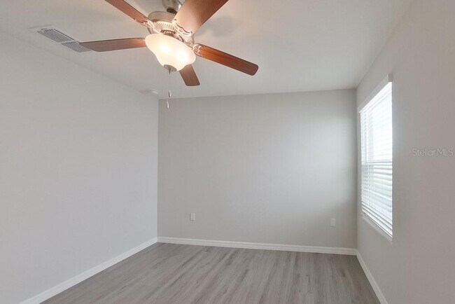 Building Photo - 8584 SW 44th Ct