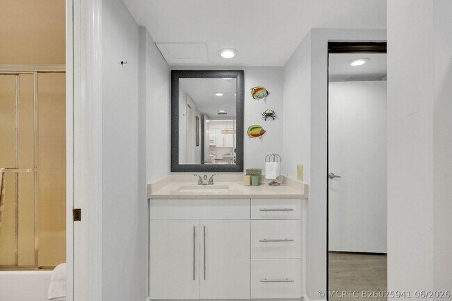 Building Photo - 2400 S Ocean Dr
