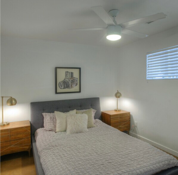 Model Bedroom - 746 W Turney Ave, Apt 8