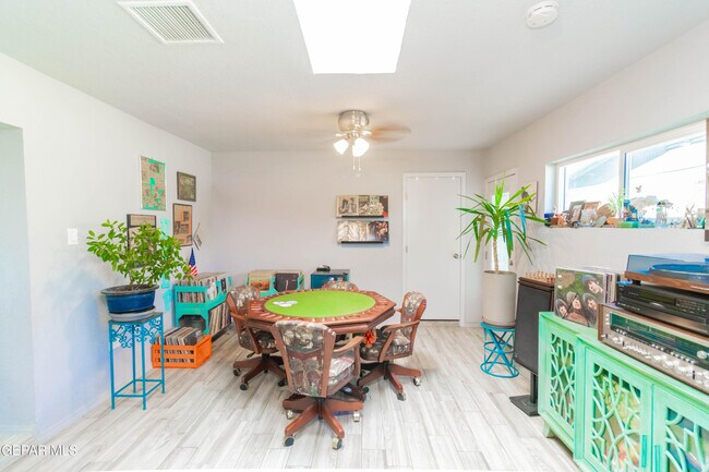 Building Photo - 3417 Aberdeen St