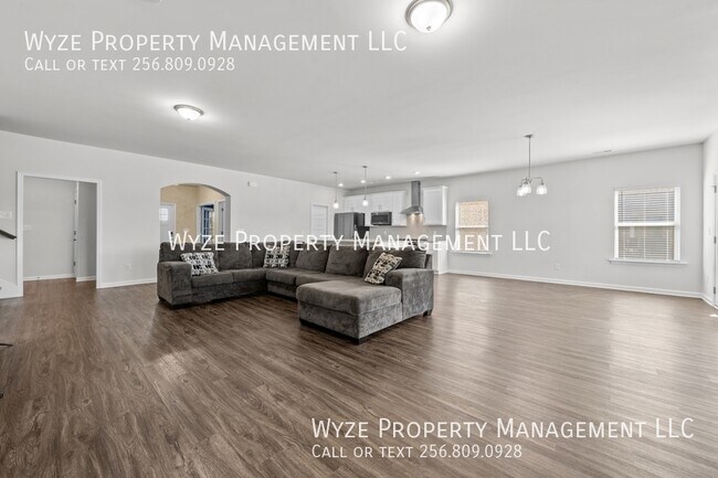 Building Photo - 283 Shubert Dr