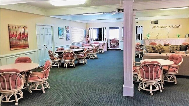 Building Photo - 412 S Cypress Rd