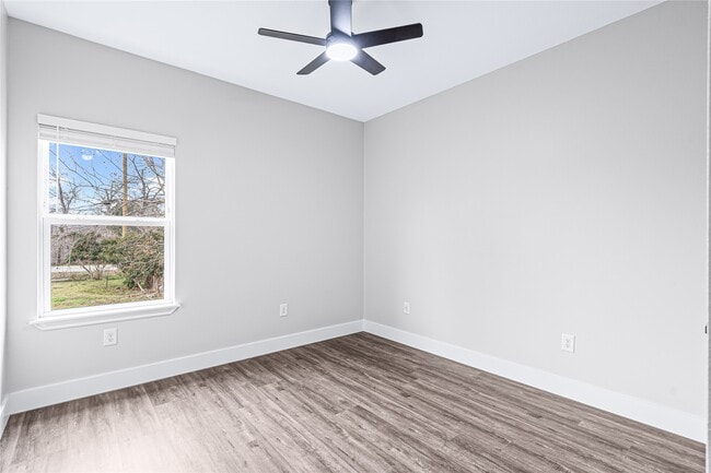 Building Photo - 3821 Easy St