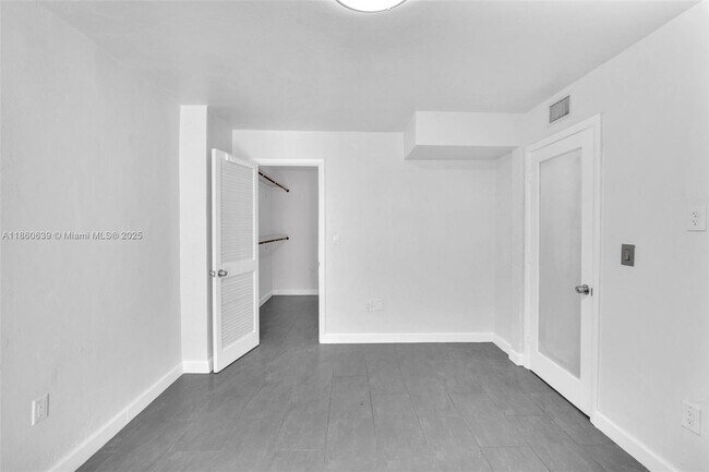 Building Photo - 3265 Virginia St