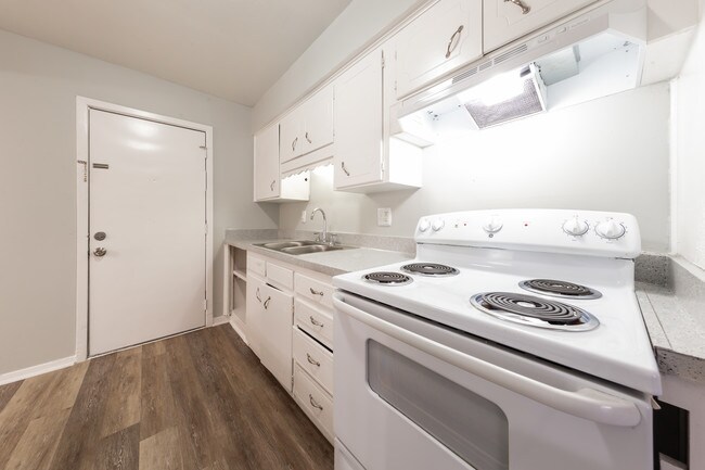 Building Photo - The Hudson Apartments
