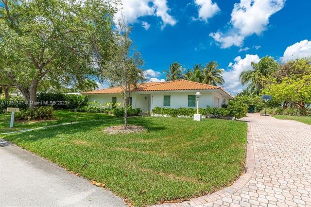 Building Photo - 14610 Tarpon Dr