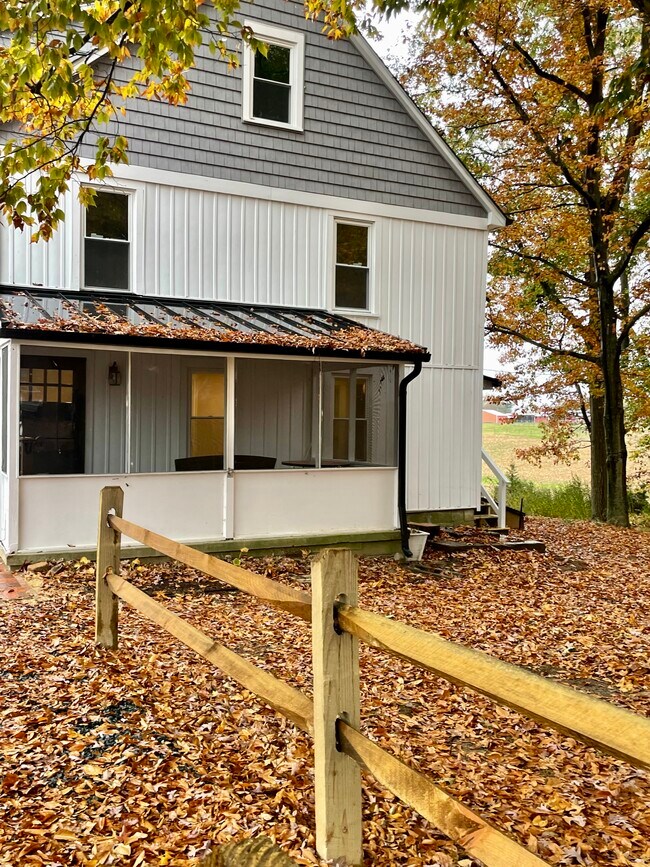 Building Photo - 27318 Morgnec Rd