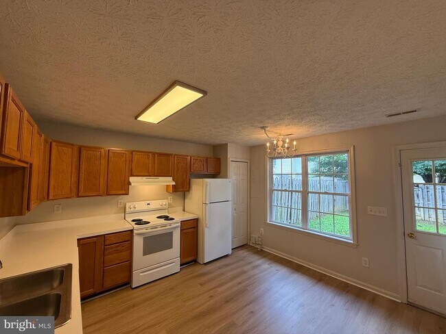 Building Photo - 10506 Boxmeer Ct