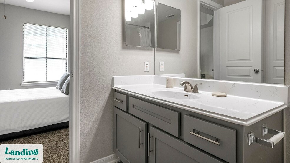 Building Photo - 2500 Woodland Park Dr