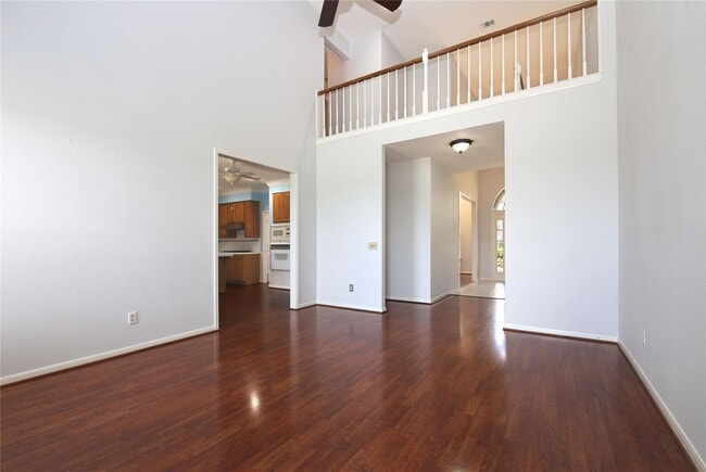 Building Photo - 10419 Pearl Dr