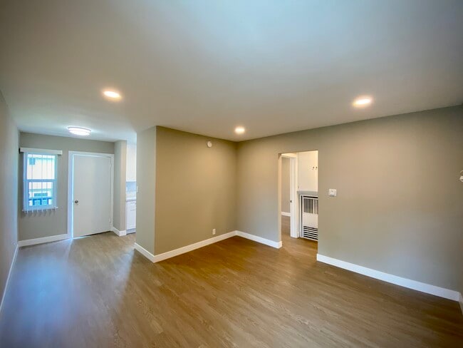 Building Photo - 2512 Canada Blvd