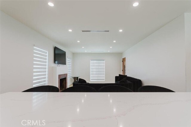 Building Photo - 8119 Shadyglade Ave