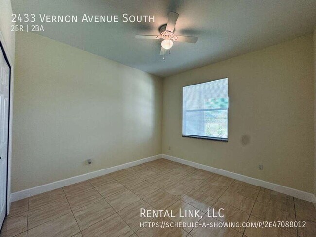 Building Photo - 2433 Vernon Ave S