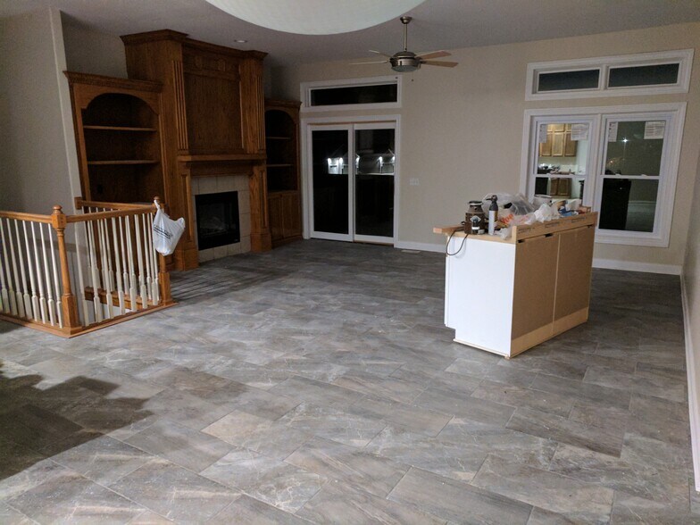 Building Photo - 306 Southwest Carriage Drive