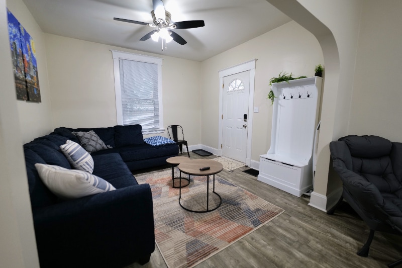 Building Photo - 219 Taylor Ave