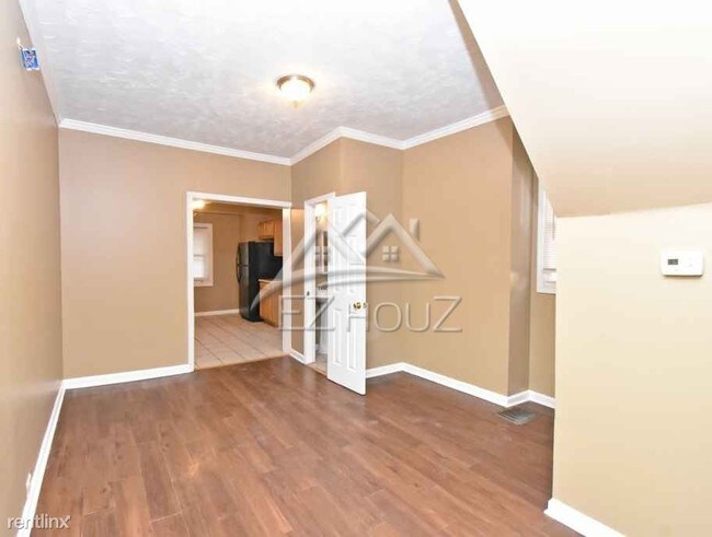 Building Photo - 1249 Glyndon Ave