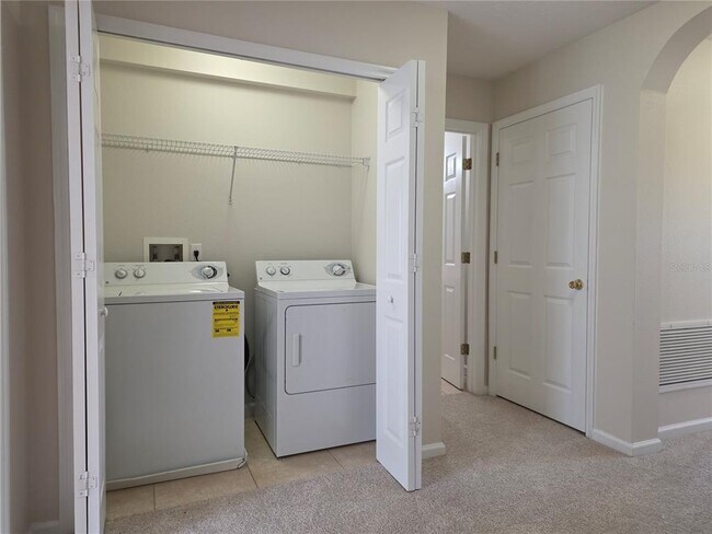 Building Photo - 16661 Cedar Crest Dr