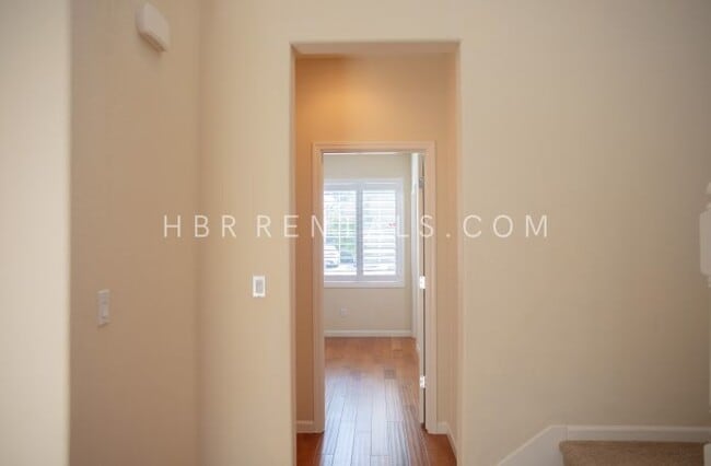 Building Photo - Questa Village - Mountain House- Spacious ...
