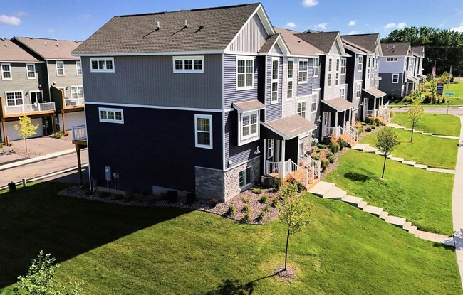 Building Photo - 6636 Hinterland Trl S