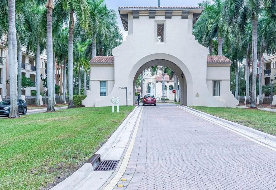 Building Photo - 2925 NW 126th Ave