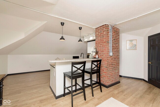 Building Photo - 1428 N Park Ave