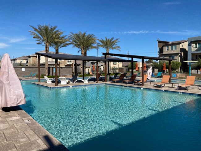 Building Photo - 1312 N Zane Dr