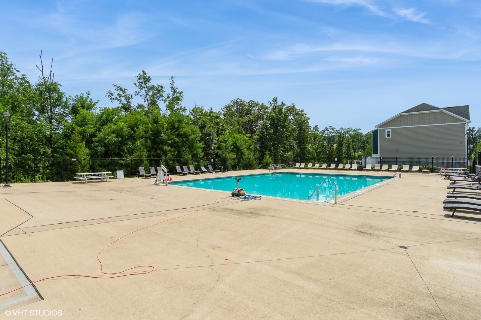 Building Photo - 335 Osona Ln