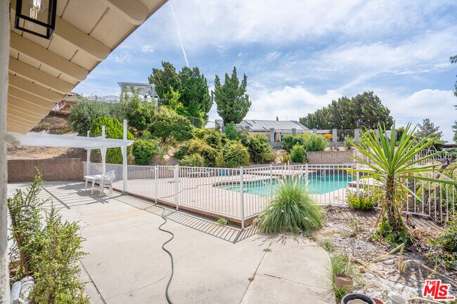 Building Photo - 17440 Fraser Pl