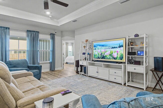 Building Photo - 3893 Mercury Cir