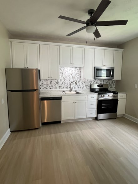 Building Photo - 36 Dorothy Ave