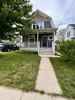 Building Photo - 1004 70th St