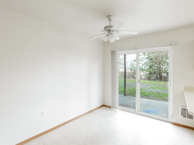 Building Photo - 1609 E Hartson Ave