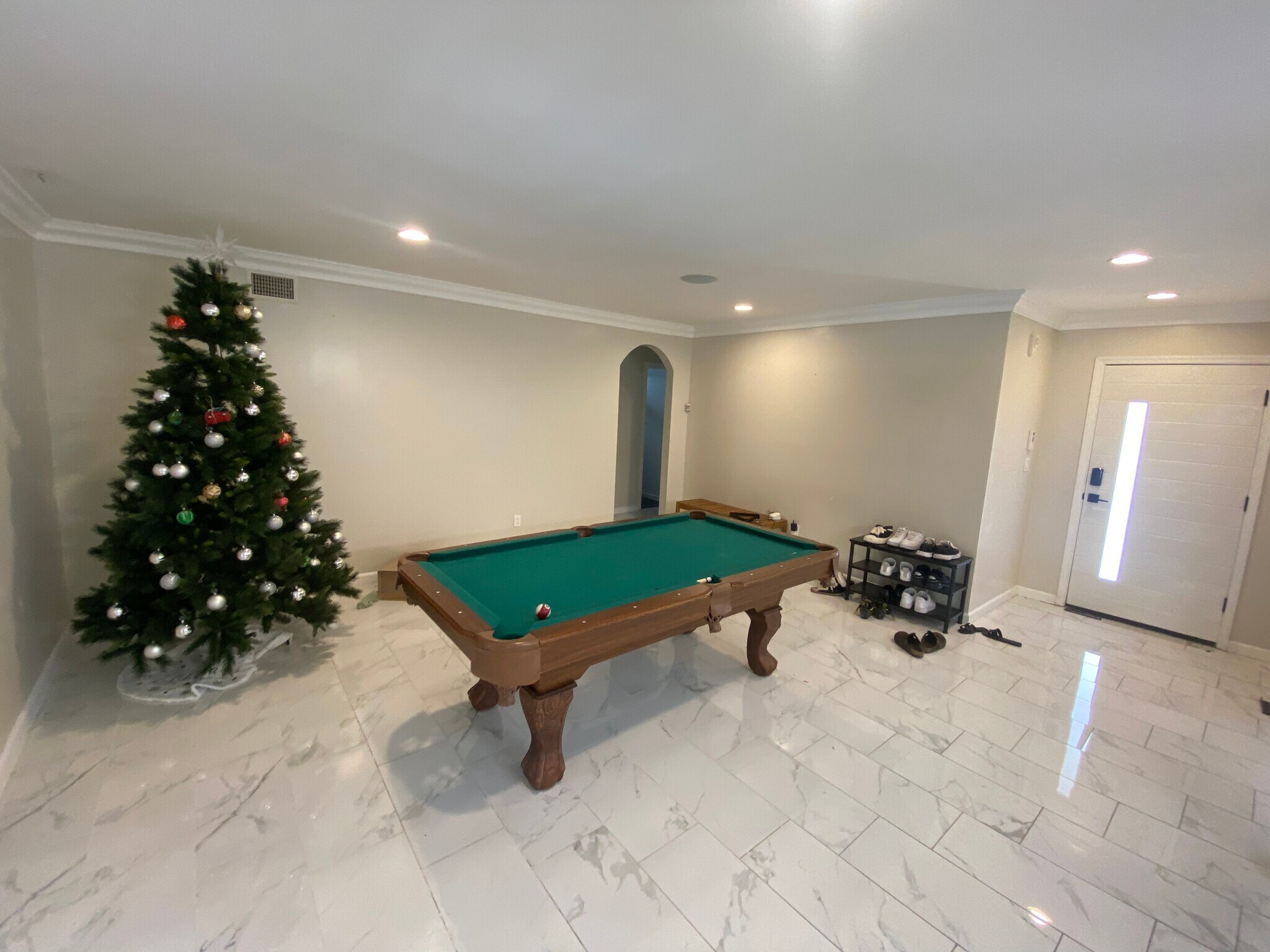 Building Photo - 9767 Comanche Ave