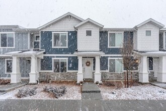Building Photo - Lar-38 N Heading Row Saratoga Springs, UT 84043