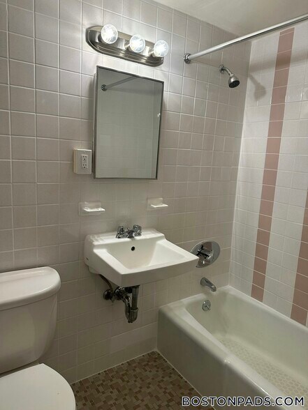 Building Photo - 54 S Huntington Ave