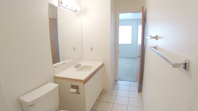 Building Photo - Two Bedroom East Boulder